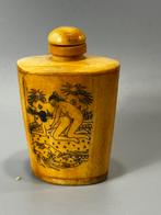 Chinees snuifflesje met erotische voorstellingen., Ophalen of Verzenden