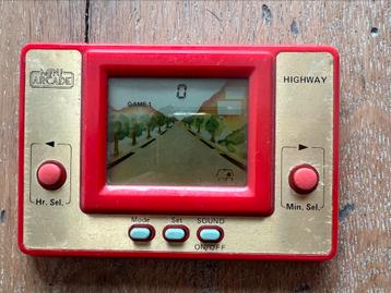 Highway mini arcade retro spelcomputer Jaren 80, opknapper beschikbaar voor biedingen