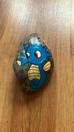 Beschilderde steen pokemon, Ophalen of Verzenden, Zo goed als nieuw