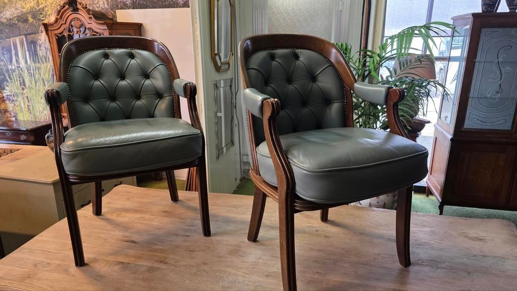 2 lederen Chesterfield armstoelen, Ophalen of Verzenden