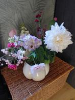 Tulpenvaas met kunstbloemen - Decoratieve set, Ophalen, Gebruikt, Overige kleuren, Aardewerk of Porselein