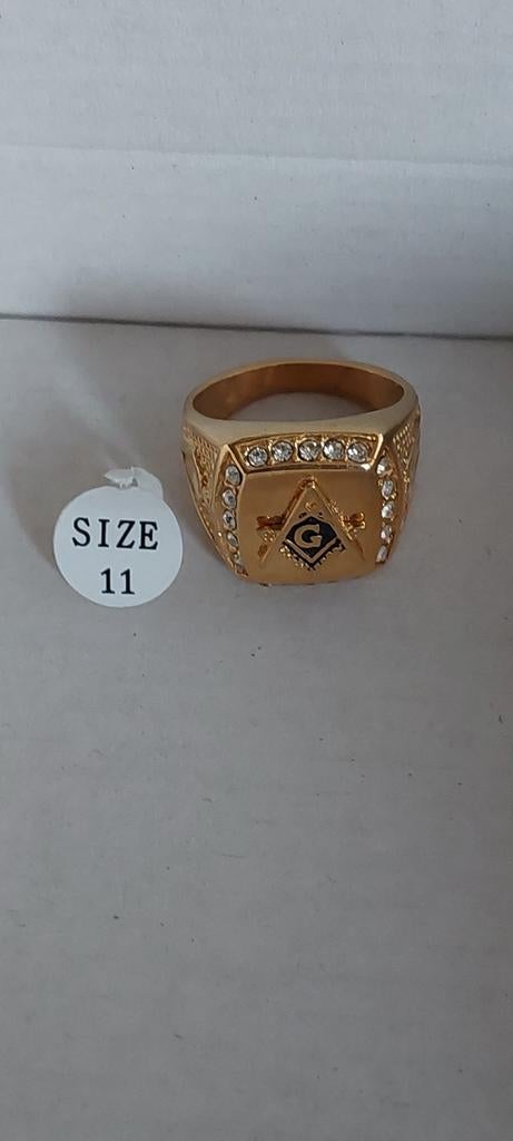 Gouden ring met steentjes en symbool, maat 11, Met kristal, IJzer of Staal, Nieuw, Ophalen of Verzenden