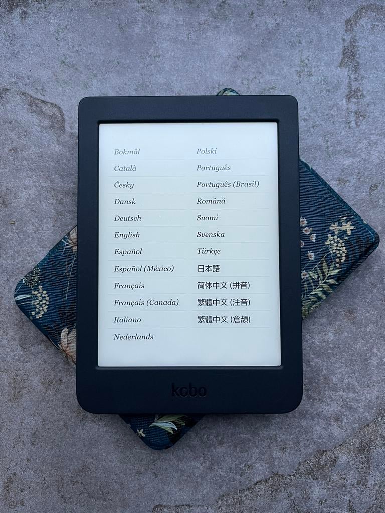 Kobo Nia e-Reader + Cover, Computers en Software, E-readers, Gebruikt, 8 GB, 6 inch of minder, Ophalen of Verzenden