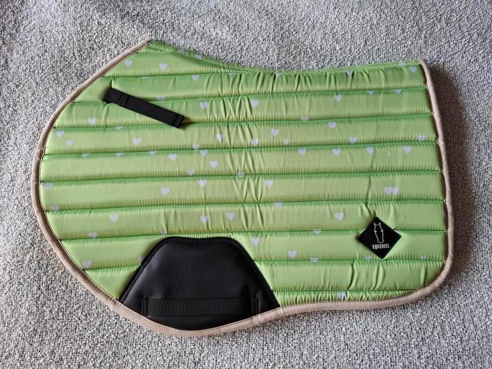 Groen zadeldek maat full spring, met hartjes, Equiniel, Nieuw, Groen, Springdekje, Full (L)