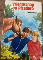 Vriendschap op Picadero - Helen Taselaar (Kinderboek), Boeken, Ophalen of Verzenden, Gelezen