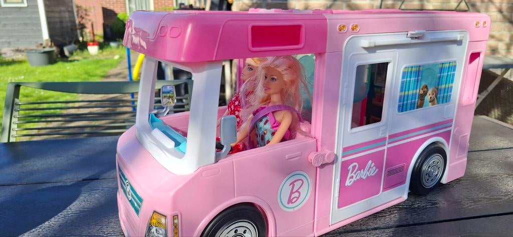Barbie Camper- Roze Speelgoed Camper-veel extra 's, Ophalen of Verzenden, Gebruikt