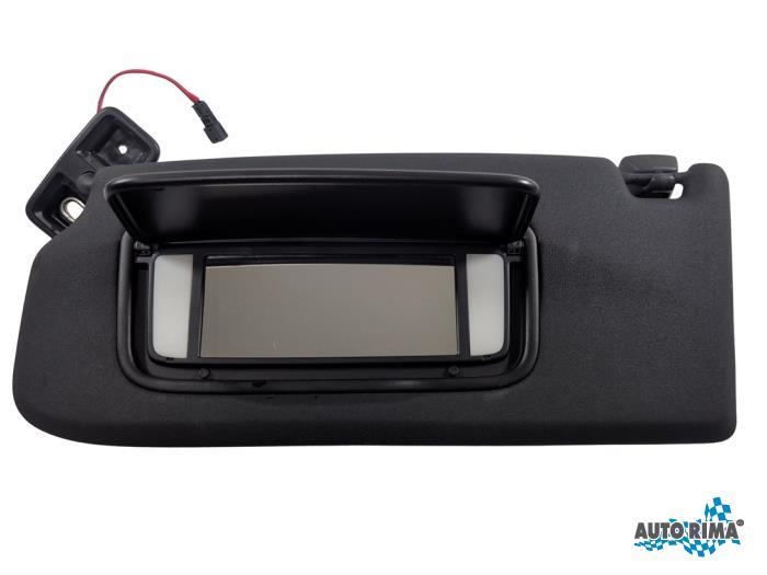 Zonneklep van een Volvo XC60, Gebruikt, -, -, Ophalen of Verzenden