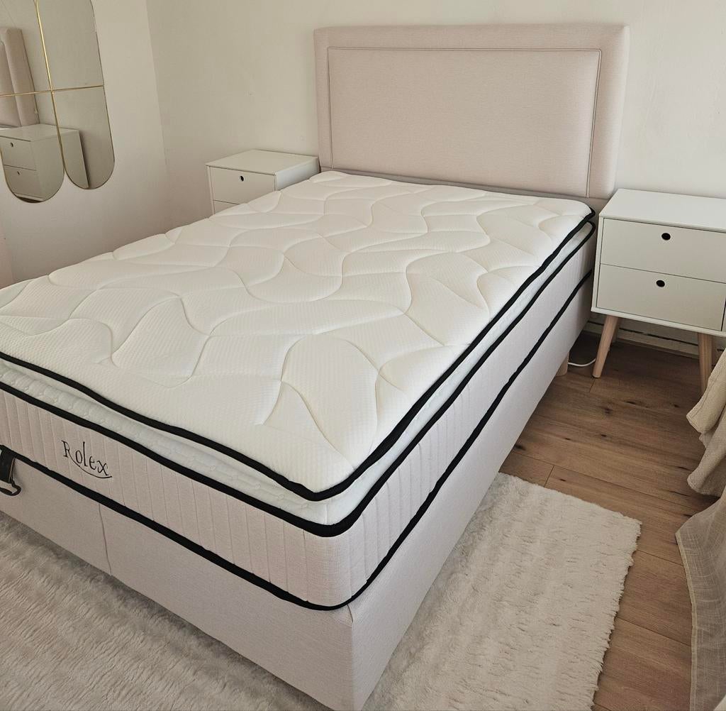 VERHUIZING - Nieuw Rolex boxspring inclusief 2 nachtkasjes, Huis en Inrichting, Slaapkamer | Bedden, Ophalen, Tweepersoons, Hout