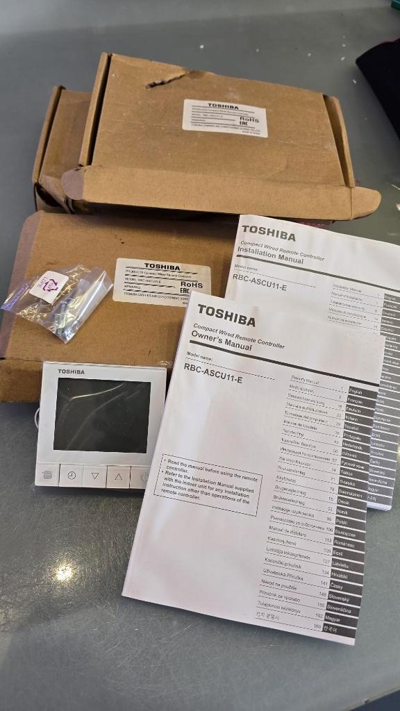 Toshiba wired airco controller – RBC-ASCU11-E, Witgoed en Apparatuur, Airco's, Nieuw, Wandairco, Minder dan 60 m³, 3 snelheden of meer