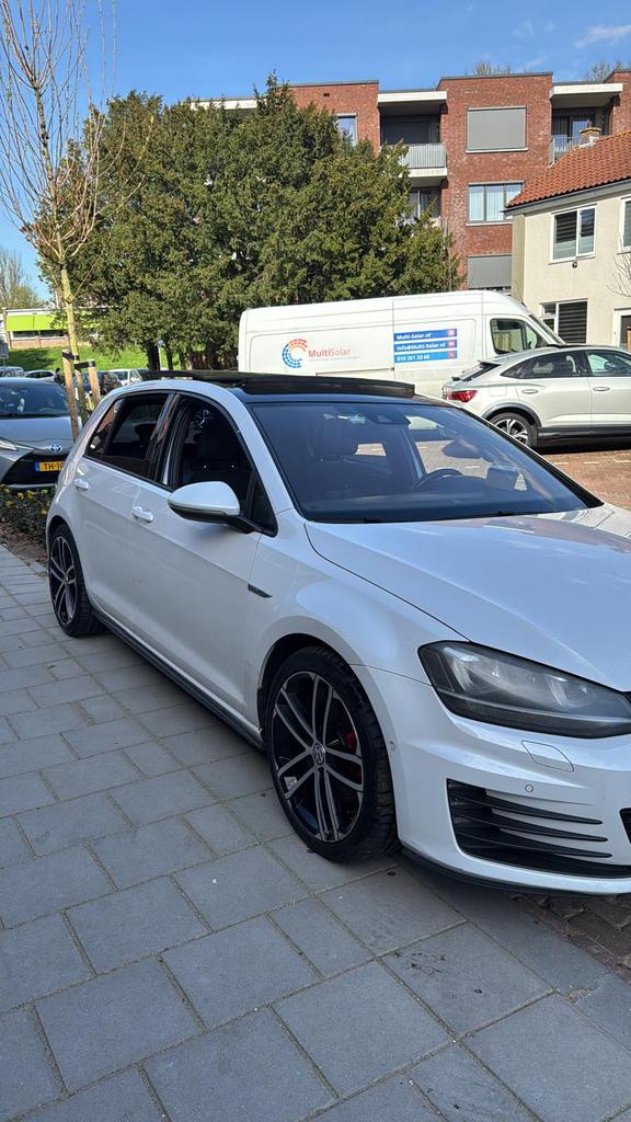 Volkswagen Golf 2.0 TDI 135KW 5D DSG 2014 Wit Sport & Sound, Auto's, Zwart, 4 cilinders, Lichtsensor, Wit