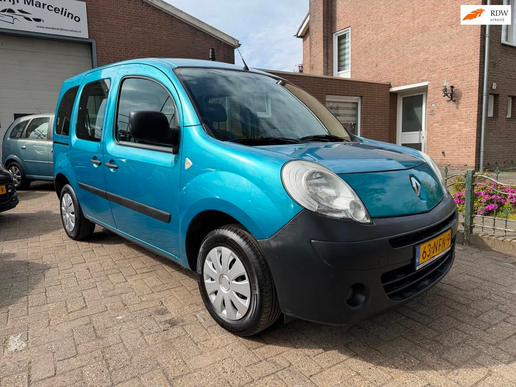 Renault Kangoo Family 1.6 Authentique, Auto's, Renault, Voorwielaandrijving, Gebruikt, 4 cilinders, Blauw