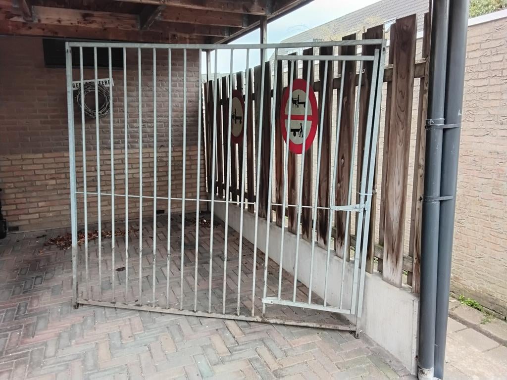 kennelpaneel 200 breed 183 hoog met 1 deur aan de rechterkan, Ophalen, 110 cm of meer, 100 cm of meer