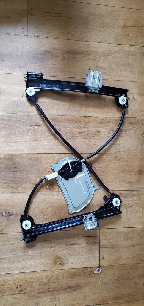 Nieuwe rechter raammechanisme New Beetle cabrio 1y7, Ophalen of Verzenden, Nieuw, Universele onderdelen