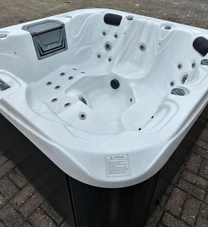 Jacuzzi | Gecko | 5 Persoons, Tuin en Terras, Zwembad-toebehoren, Zo goed als nieuw, Ophalen of Verzenden