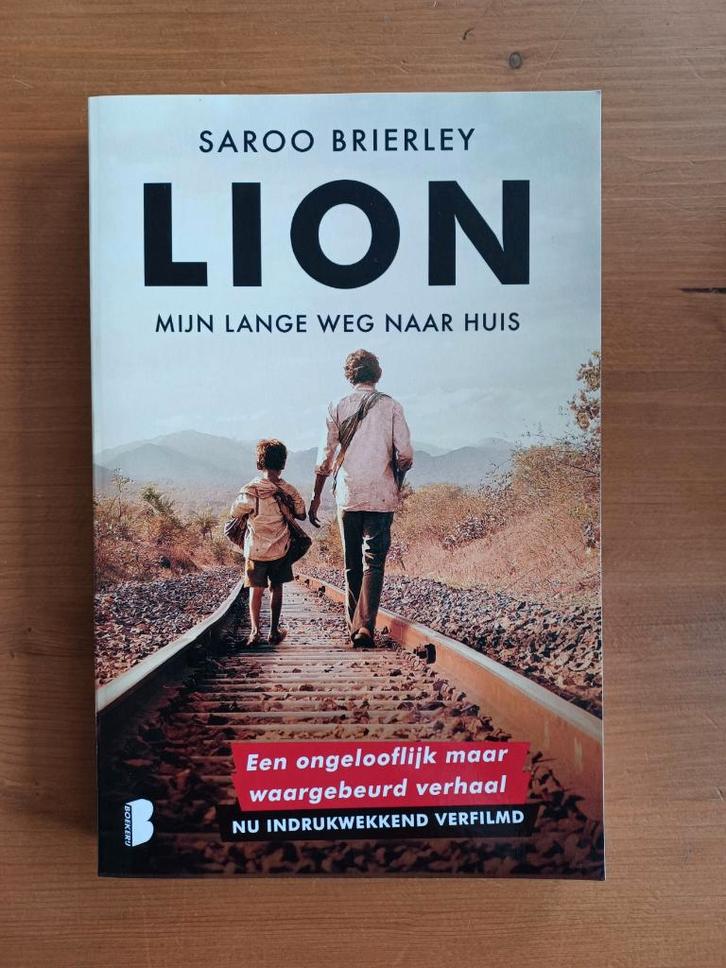 Lion - mijn lange weg naar huis, Boeken, Biografieën, Zo goed als nieuw, Overige, Ophalen of Verzenden