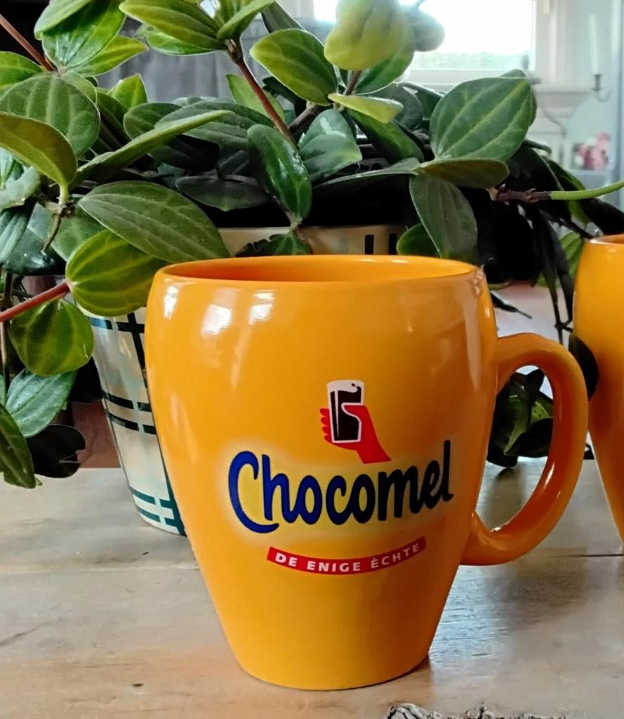 Mok - beker -  Chocomel - chocolademelk, Verzamelen, Ophalen of Verzenden, Zo goed als nieuw, Gebruiksvoorwerp