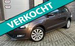 Volkswagen Polo 1.2 TSI Highline PANO/DSG/STOELVW/NAVI/PDC, Euro 5, Stof, Gebruikt, Zwart
