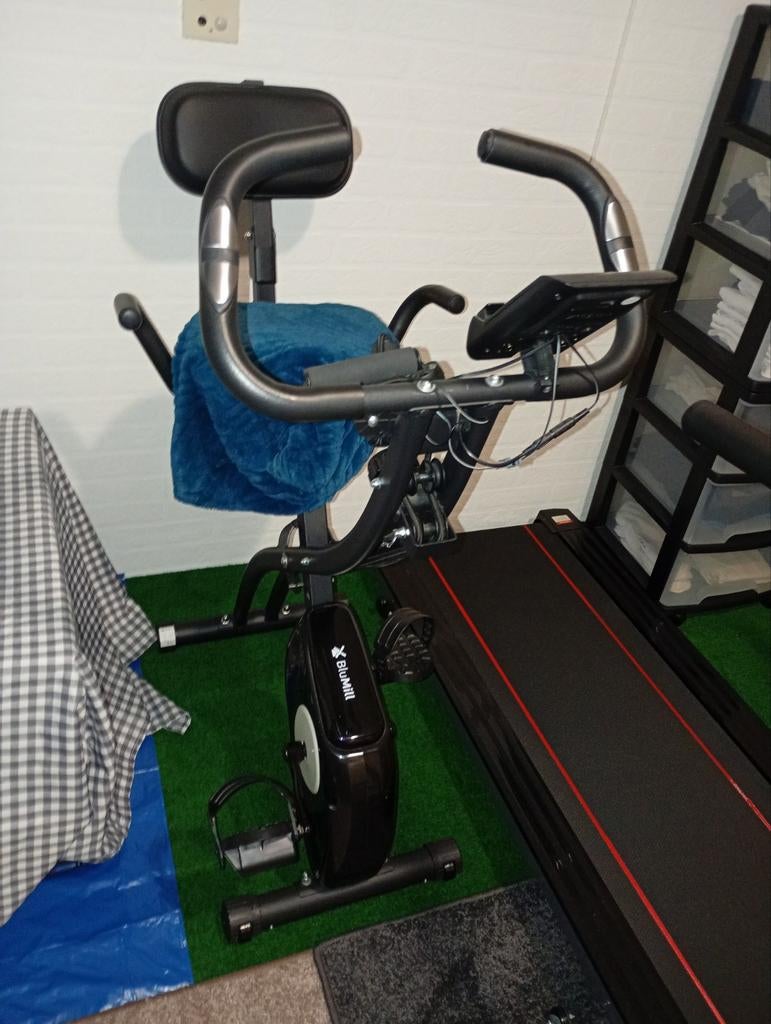 Blumill Hometrainer - Perfect voor thuisworkouts, Sport en Fitness, Fitnessapparatuur, Ophalen, Zo goed als nieuw, Metaal, Benen