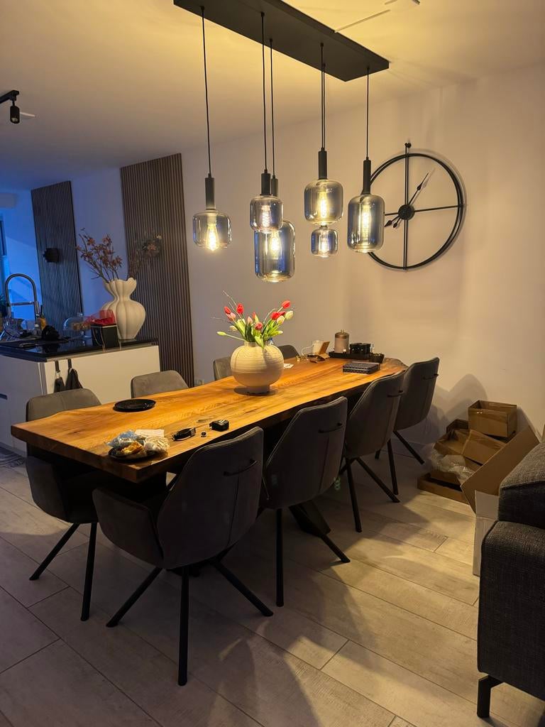 Unieke walnoot boomstam eettafel - robuust en stijlvol, Huis en Inrichting, Tafels | Eettafels, 200 cm of meer, Zo goed als nieuw