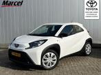 Toyota Aygo X 1.0 VVT-i MT Play 1e Eigenaar Dealer Onderhoud, Auto's, 12 maanden, Stof, 920 kg, 4 stoelen