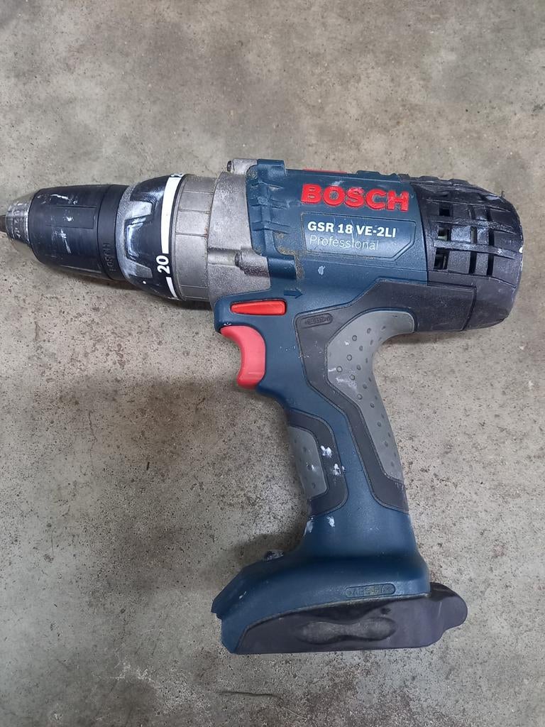 Bosch GSR 18 VE-2li accuboormachine met 2 accu's en lader, Variabele snelheid, Ophalen of Verzenden, Boor- en Schroefmachine, Gebruikt