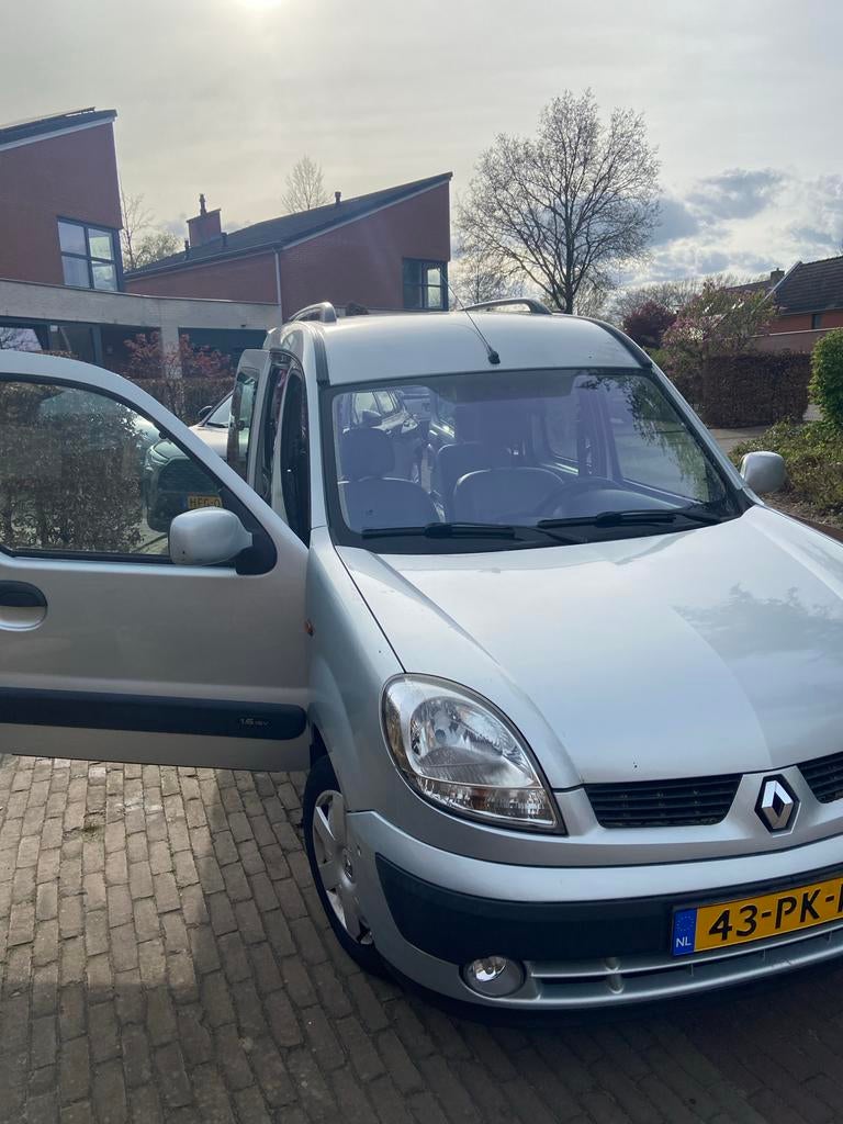 Renault Kangoo 1.6 16V Expr AUT 2005 2004 Grijs, Auto's, Renault, 1095 kg, 49 €/maand, Origineel Nederlands, 595 kg