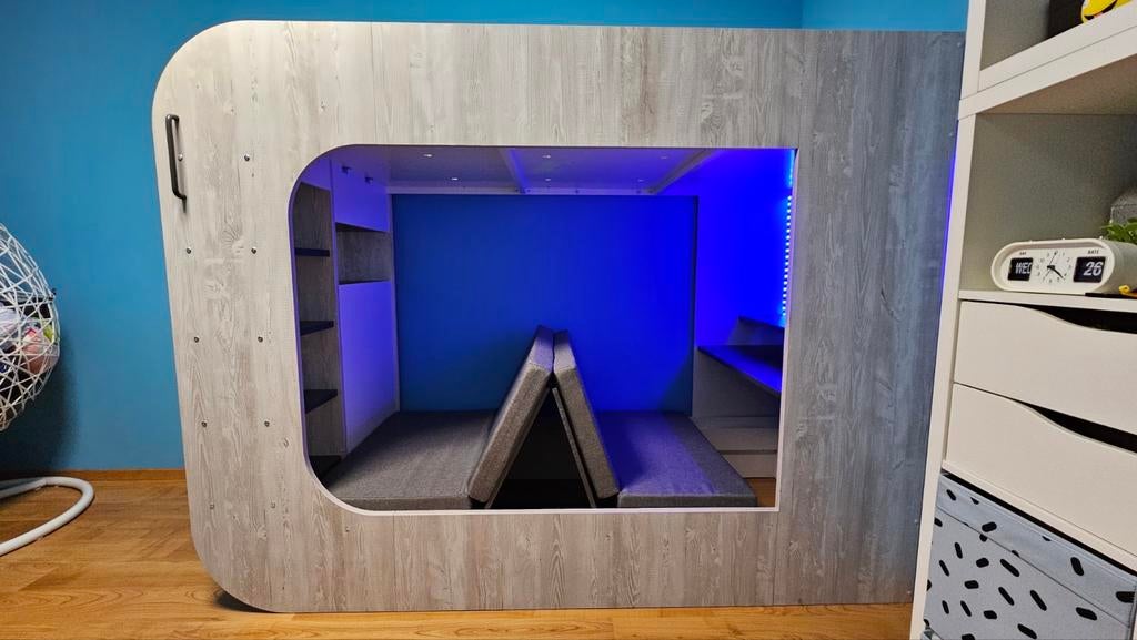 Leuke hoogslaper met gamebureau., Ophalen, Zo goed als nieuw, Hoogslaper