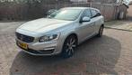 Volvo V60 D6 285pk Plug-in Hybrid - Adaptieve Cruise control, Auto's, Automaat, 1849 kg, USB, 1800 kg