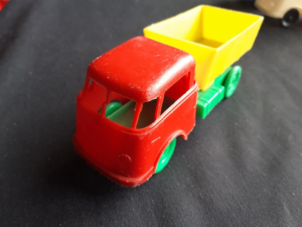 Vintage DAF 6-streper zij-kipper rood-geel - jaren 50 / 60, Ophalen of Verzenden, Gebruikt, Bus of Vrachtwagen