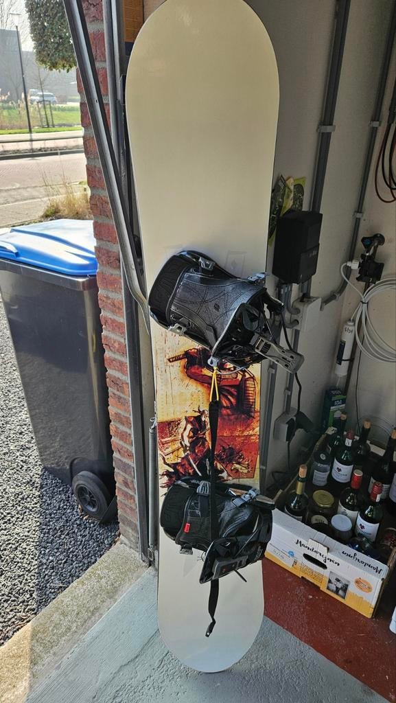 Flow Solitude Snowboard 160, Sport en Fitness, Ophalen, Gebruikt, Board