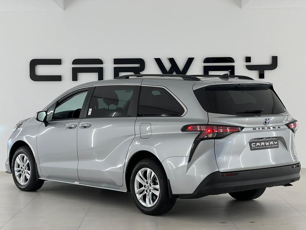 Toyota highlander Sienna 2.5 Hybrid Luxe XLE (bj 2022), Auto's, 4 cilinders, 2487 cc, 7 stoelen, Bedrijf
