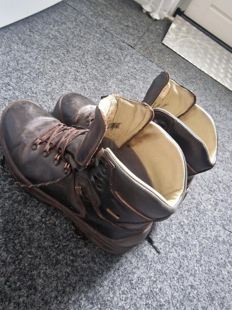 Outdoor wandelschoenen, Ophalen of Verzenden, Zo goed als nieuw, Schoenen