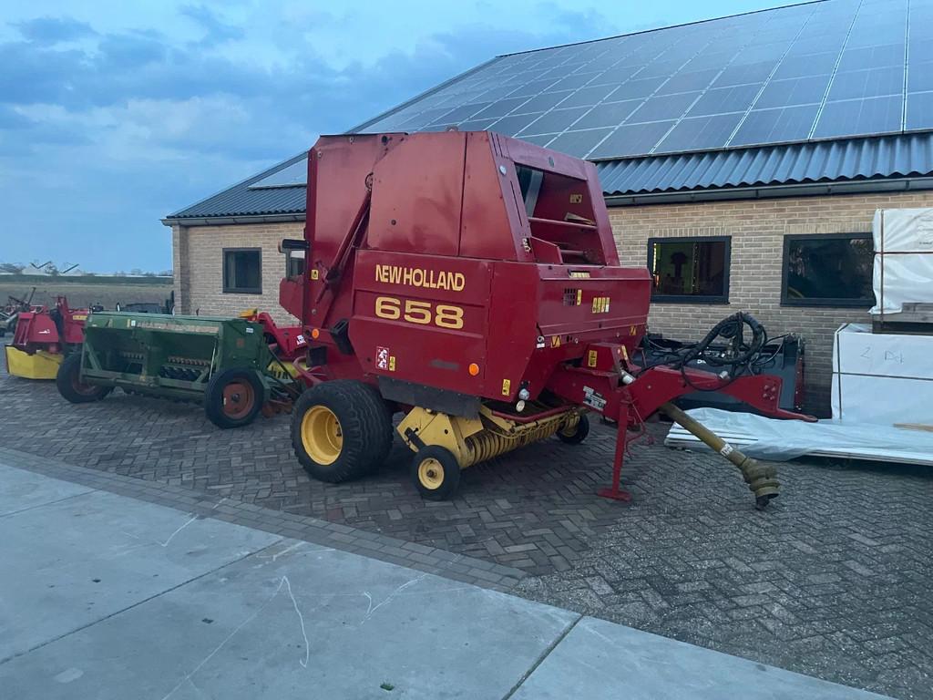 New Holland 658, Overige, Oogstmachine