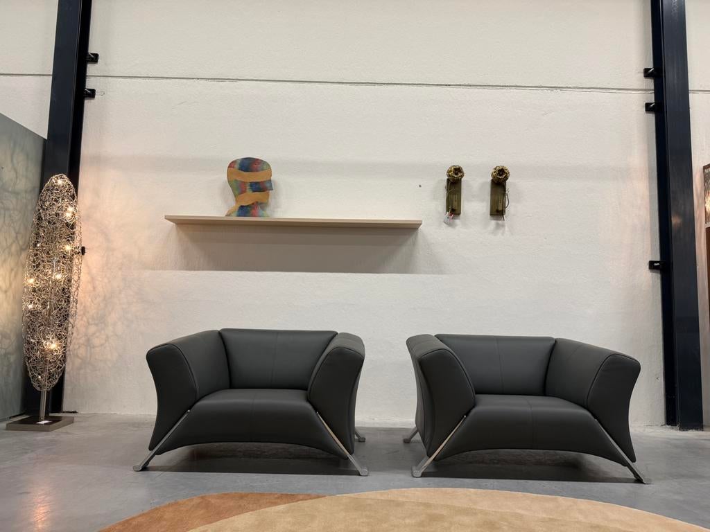 2 Nieuw Rolf Benz 322 Fauteuil Grijs leer Design stoel, Leolux Harvink Jori Gelderland Design on Stock Eyye Montis, Nieuw, Ophalen of Verzenden