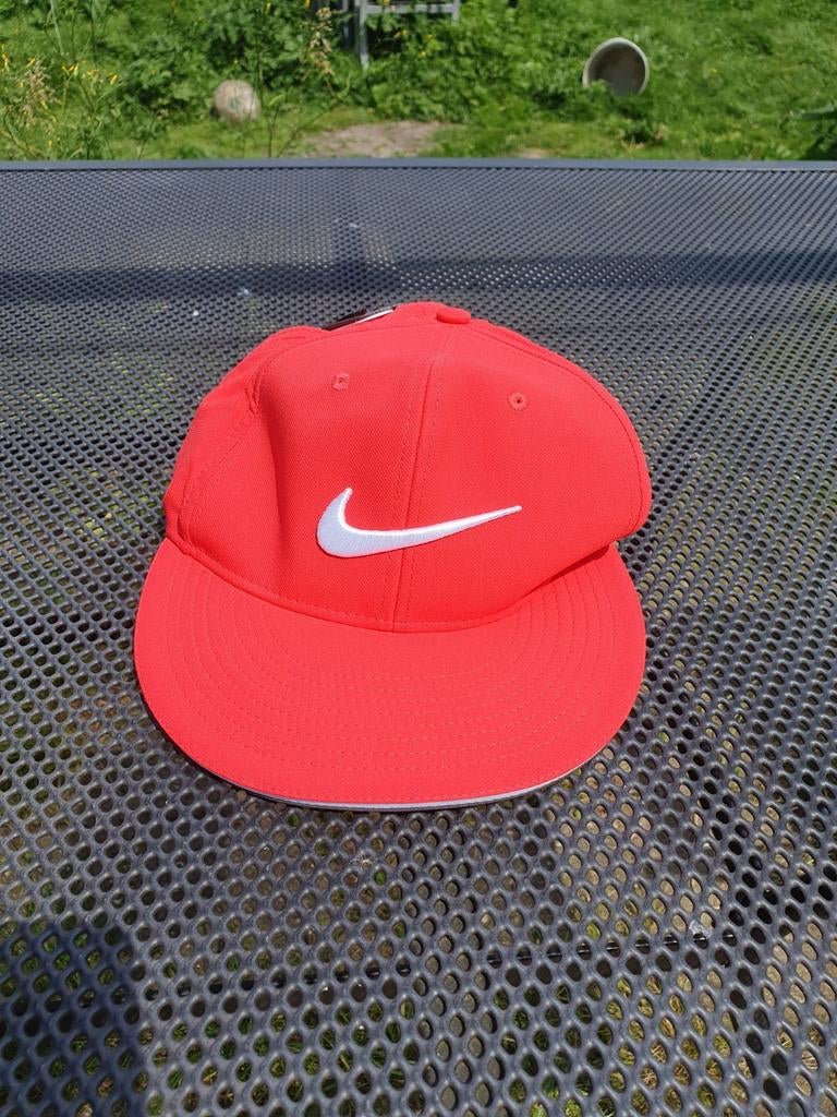 Nieuwe Roze Nike Pet M/S - Sportief & Stijlvol, Kleding | Dames, Hoeden en Petten, 56 of 57 cm (M, 7 of 7⅛ inch), Nike, Nieuw