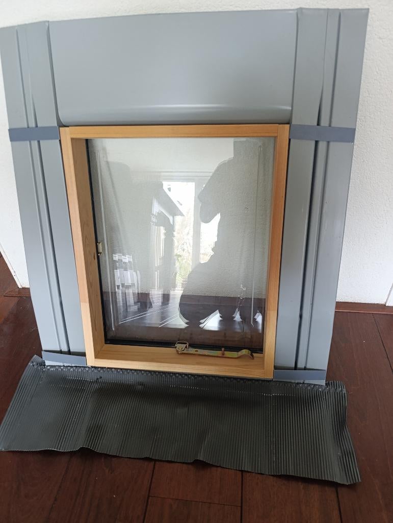 Nieuw uitzet/dakraam 45 x 55 cm dubbelglas, Minder dan 80 cm, Nieuw, Ophalen of Verzenden, Dubbelglas