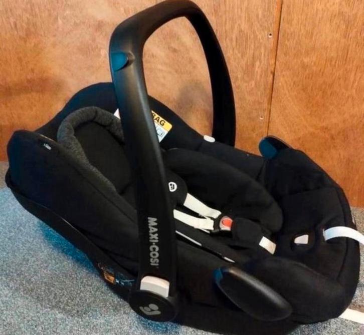 Maxi Cosi Rock autostoel (0-12mnd) + Isofix base, Kinderen en Baby's, Autostoeltjes, Zo goed als nieuw, Maxi-Cosi, 0 t/m 13 kg