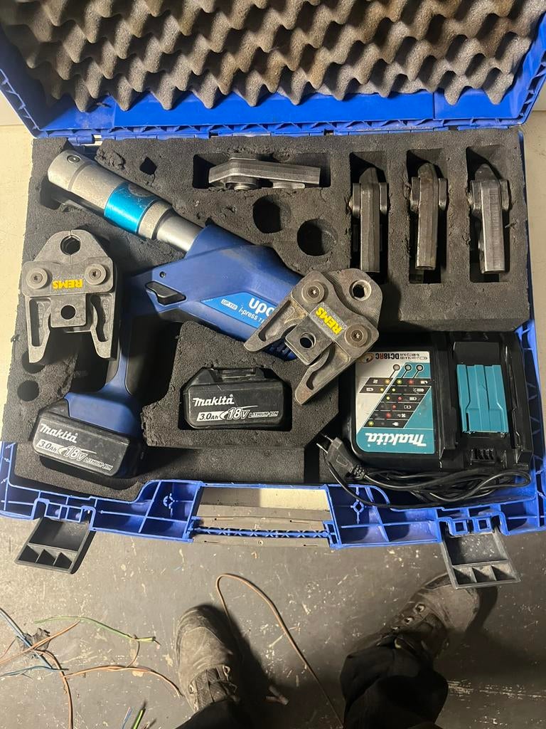 Uponor perstang, Ophalen of Verzenden, Zo goed als nieuw