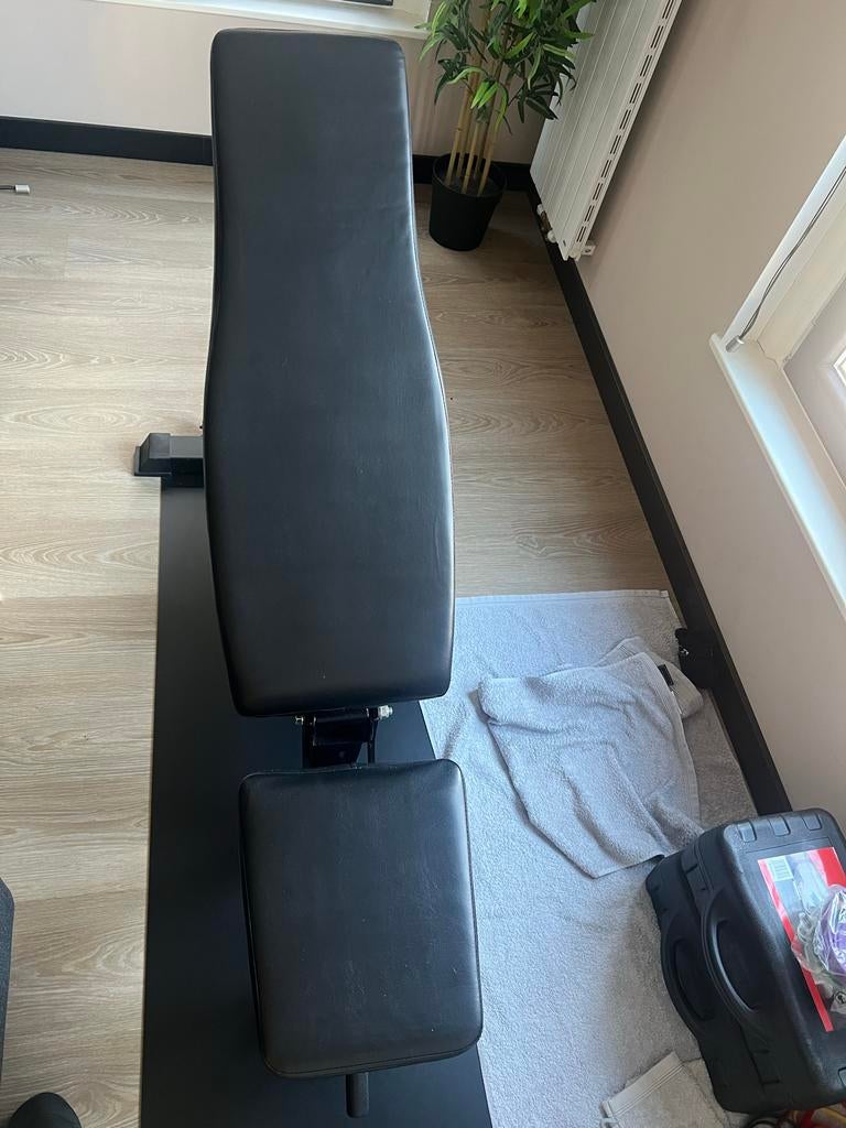 Incline & Flat Bench, Sport en Fitness, Fitnessmaterialen, Ophalen, Gebruikt, Borst, Fitnessbank