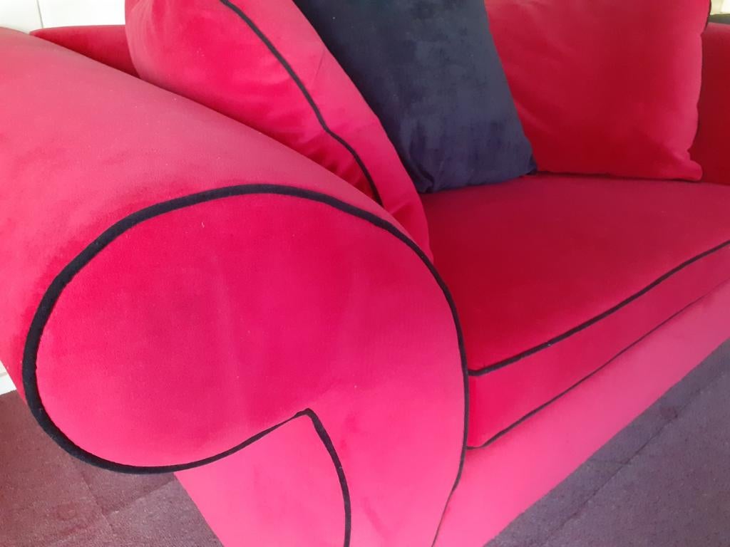 Rood/zwart bankje, Huis en Inrichting, Banken | Bankstellen, Ophalen, 75 tot 100 cm, Tweepersoons, Minder dan 150 cm