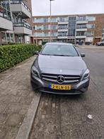 Mercedes-Benz A-Klasse A180 1.6 Blue Efficiency 2013 Grijs, Voorwielaandrijving, 680 kg, 4 cilinders, 122 pk