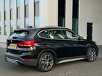 BMW X1 XDrive25e AUTOMAAT High Executive Sport line,panorama, Auto's, BMW, Lichtsensor, 125 pk, Gebruikt, Leder en Stof
