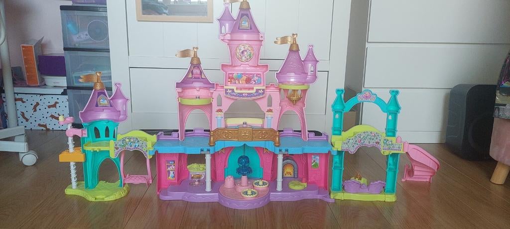 Vtech vrolijke vriendjes roze droom kasteel, Ophalen, Zo goed als nieuw