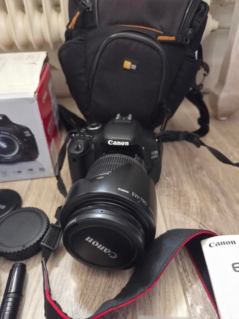 Canon EOS 600D spiegelreflexcamera, Audio, Tv en Foto, Fotocamera's Digitaal, Ophalen, Canon, Geen optische zoom