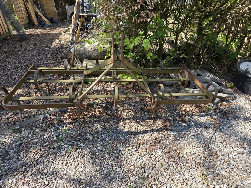 Triltand cultivator, Ophalen, Gebruikt, Hout