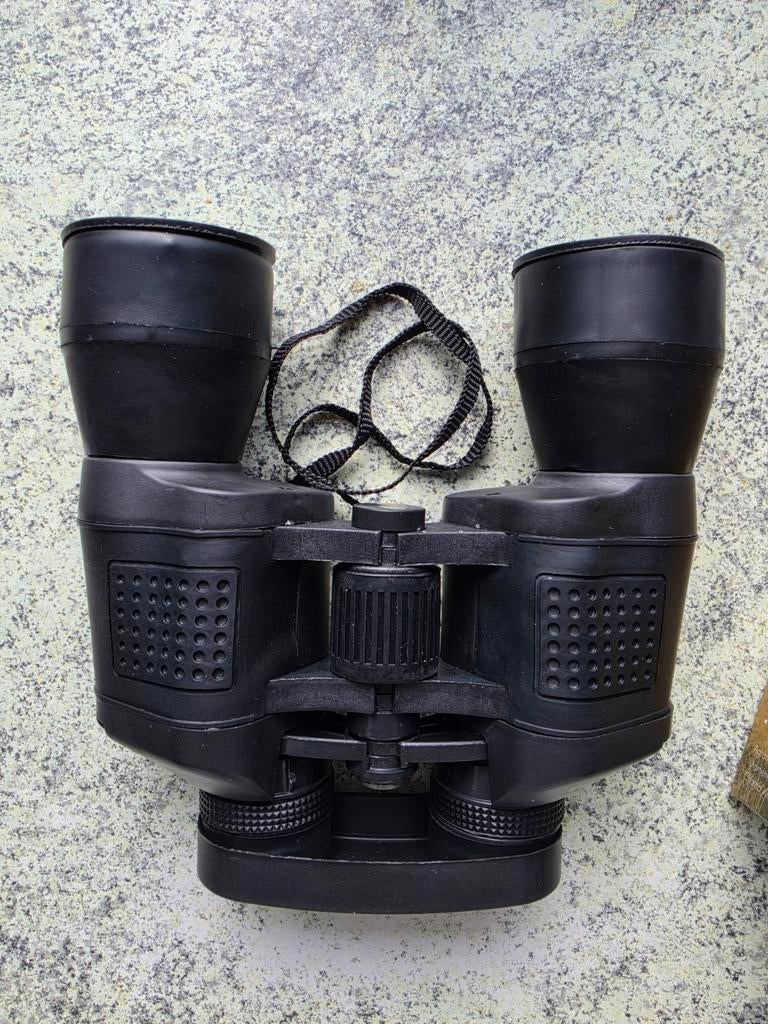 Verrekijker 10x50 met kompas en draagtas, Audio, Tv en Foto, Optische apparatuur | Verrekijkers, Ophalen, Nieuw, Porro (met knik)
