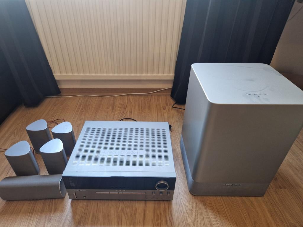 Harman Kardon AVR 130 met speakersysteem en subwoofer, Audio, Tv en Foto, Home Cinema-sets, Gebruikt, 70 watt of meer, 5.1-systeem