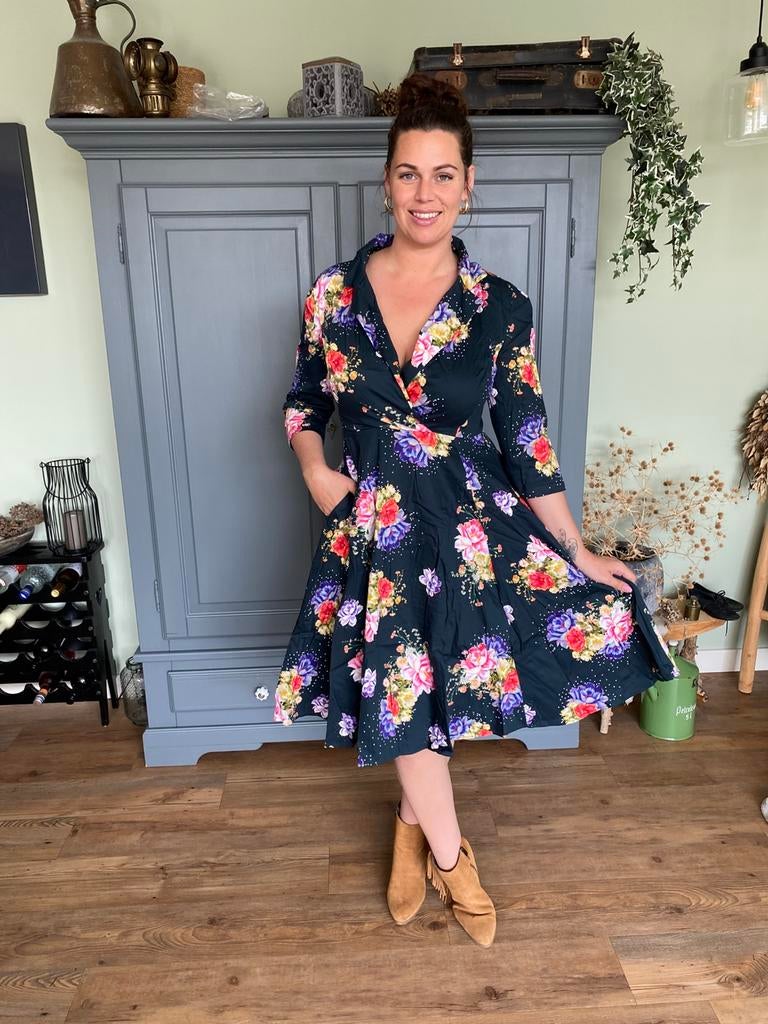 Jurk van Hearts & Roses in maat 36 t/m 46, Kleding | Dames, Jurken, Ophalen of Verzenden, Nieuw, Onder de knie