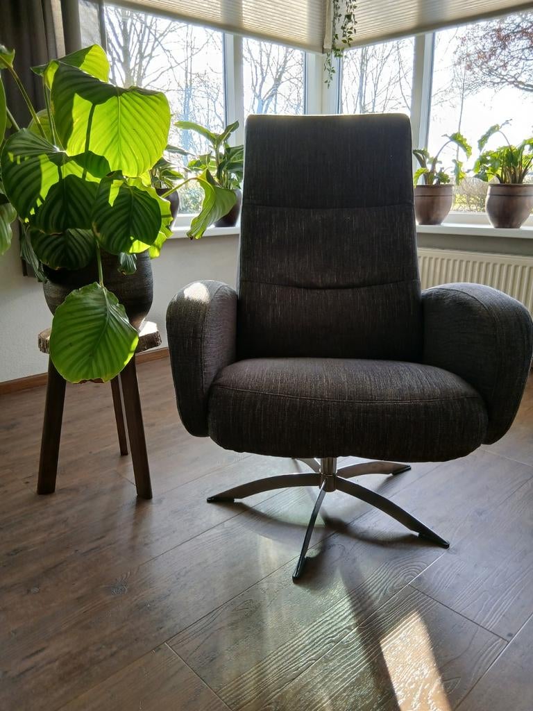 Grijze fauteuil met metalen draaivoet verstelbaar rugleuning, Ophalen