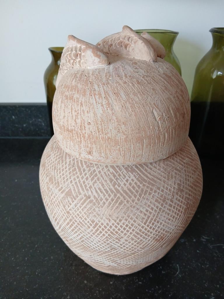 grote handgemaakte aardewerk  pot met kom deksel, Ophalen of Verzenden